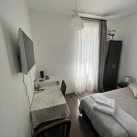 Nv Bed & Breakfast *