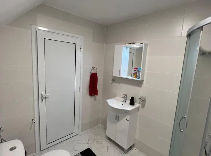 Nv 路德斯塔德·艾斯勒本