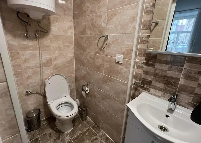 Nv לינה וארוחת בוקר 3*