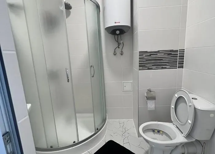 לינה וארוחת בוקר Nv לותרשטאט אייסלבן