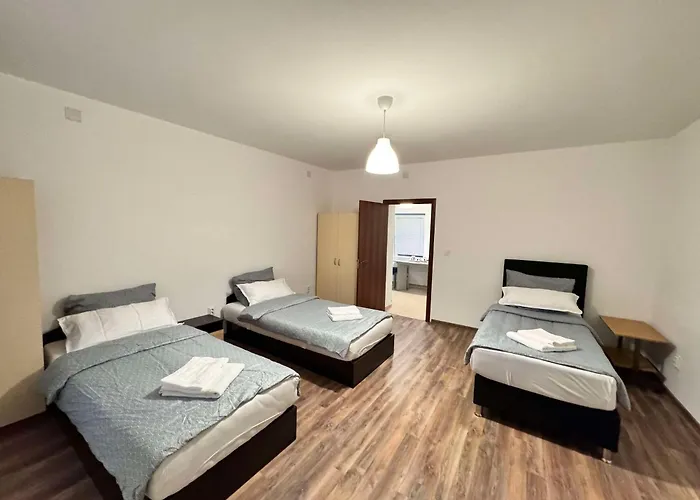 Nv לינה וארוחת בוקר