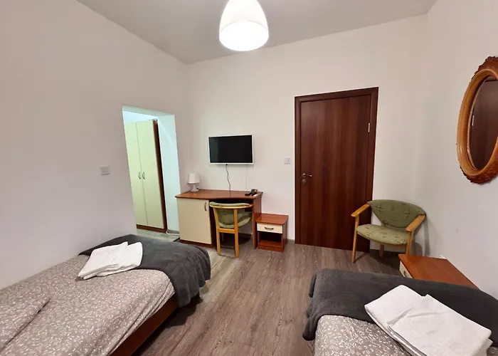 לינה וארוחת בוקר Nv לותרשטאט אייסלבן